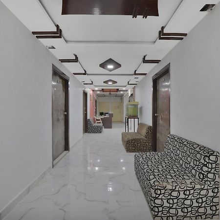 אחמדאבאד Hotel O Rudra Palace מראה חיצוני תמונה